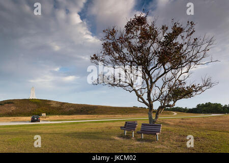 Stati Uniti d'America, North Carolina, Kill Devil Hills, Wright Brothers National Memorial, i fratelli Wright monumento Foto Stock