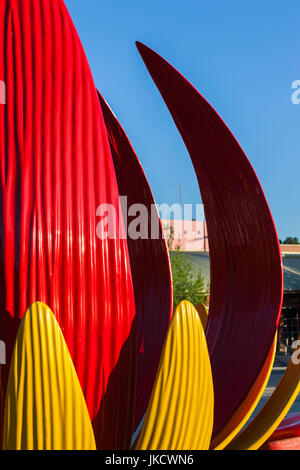 Australia, Victoria, VIC, Bendigo, Dai Gum San, Cinese Precinct, grande loto scultura di petalo Foto Stock