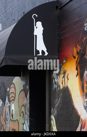 Australia, Australia occidentale, Perth-Leederville, Leederville Village, esterno del Buon Pastore piccolo bar Foto Stock