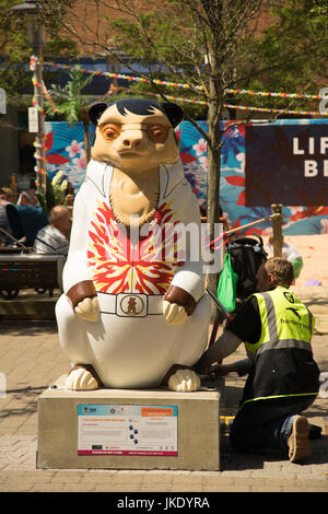 Il grande Sleuth, Birmingham, ho appena Vuoi essere il tuo Teddy Bear Solihull, Estate 2017 Foto Stock