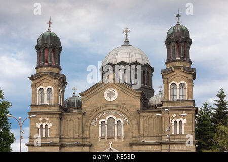 La Bulgaria, la costa del Mar Nero, Burgas, Sveti Cirillo e Metodio cattedrale, esterno Foto Stock