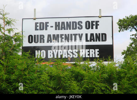 Nessun bypass poster di protesta contro i piani del FES per comodità terra, Stratford St Andrew, Suffolk, Inghilterra, Regno Unito Foto Stock