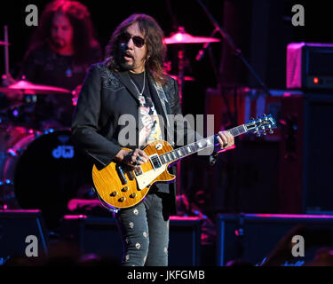 Hollywood FL, Stati Uniti d'America. 22 Luglio, 2017. Ace Frehley suona al Hard Rock Live presso il Seminole Hard Rock Hotel & Casino sulla luglio 22, 2017 in Hollywood Florida. Credito: Mpi04/media/punzone Alamy Live News Foto Stock