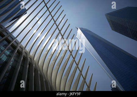 La città di New York, Manhattan Stati Uniti Westfield World Trade Center shopping center World Trade Center Complex esterno Foto Stock