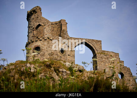 Hillside landmark Mow Cop Castello è una follia rovine vicino a Congleton, Cheshire Est, Inghilterra, Il Grade ii Listed è un edificio. Foto Stock