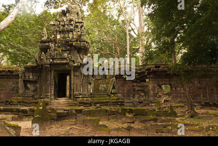 Tempio Baphuon in Siem Reap, Cambogia. Il Baphuon è un tempio di Angkor Thom. Costruito nella metà-11secolo. Foto Stock