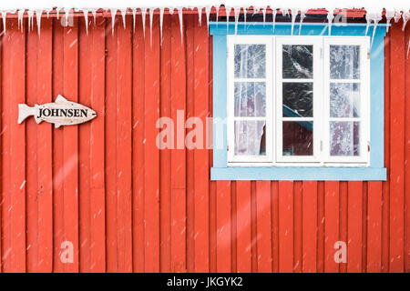 Vecchia casa Rorbu, Fisherman's cottage, Moskenesøy, Isole Lofoten in Norvegia Foto Stock