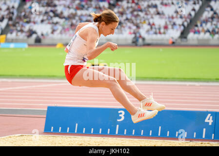 Marta Piotrowska salto in lungo T37 atleta competere al mondo Para atletica in London Olympic Stadium, Londra, 2017. Foto Stock