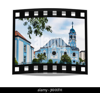 Il San Elisabeths Chiesa è una chiesa cattolica romana. A causa del colore della facciata è anche chiamata Chiesa blu, Bratislava, Slovacchia, Europa Foto Stock