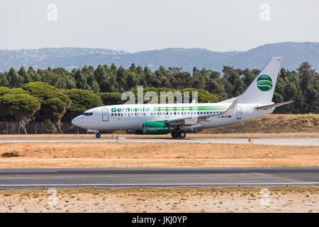 FARO, Portogallo - Juny 18, 2017 : GermaniaFlights Partenza in aereo dall'Aeroporto Internazionale di Faro. Aeroporto Foto Stock