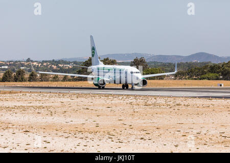 FARO, Portogallo - Juny 18, 2017 : Germania Voli partenza in aereo dall'Aeroporto Internazionale di Faro. Aeroporto Foto Stock