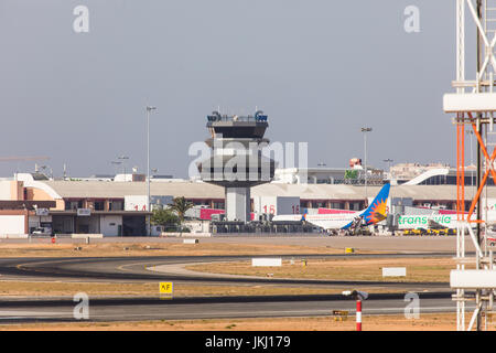 FARO, Portogallo - Juny 18, 2017 Faro pista e aeroporto Foto Stock