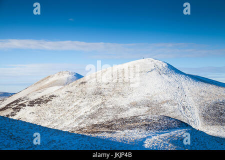 Guardando da Scotti legge verso oriente e occidente Kip nel Pentland Hills nei pressi di Edimburgo. Foto Stock