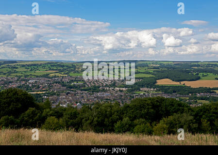La città di Otley, e abbassare Wharfedale, dal punto di vista della struttura Chevin, West Yorkshire, Inghilterra, Regno Unito Foto Stock