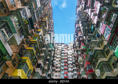 Colorato affollato appartamento in Quarry Bay hong kong cina Foto Stock