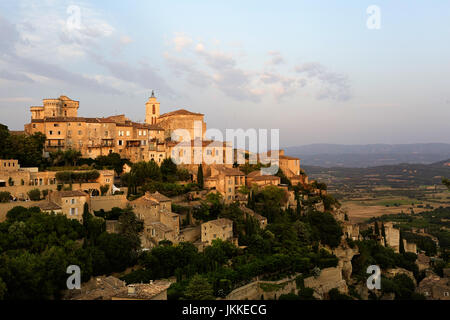 Villaggio Gordes, Vaucluse Provence Alpes Côte d'Azur, in Francia Foto Stock