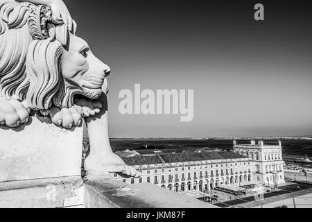 I Lions su strada Augusta Arch a Lisbona - LISBONA - PORTOGALLO Foto Stock