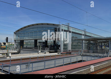 Stazione ferroviaria est croce, Friedrich di grove, Berlino, Germania, Bahnhof Ostkreuz, Friedrichshain, Deutschland Foto Stock