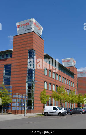 Technology Center in Borsigturm, Tegel, villaggio Reinicken, Berlino, Germania, Technologie-Zentrum Am Borsigturm, Reinickendorf, Deutschland Foto Stock