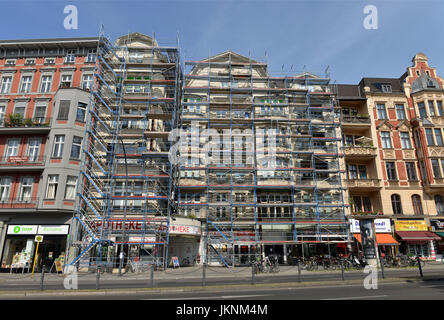 Rinnovo, vecchio edificio, high street, la bellezza di montagna, Berlino, Germania, Renovierung, Altbau, Hauptstrasse, Schoeneberg, Deutschland Foto Stock