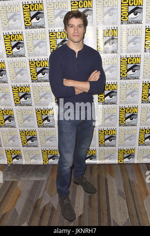 Cameron Cuffe assiste il 'cripton' premere line durante il Comic-Con International 2017 presso Hilton Bayfront sulla luglio 22, 2017 a San Diego, California. | Verwendung weltweit/picture alliance Foto Stock