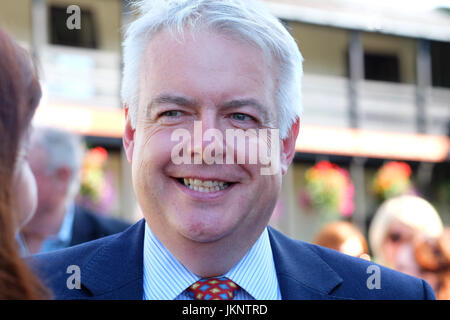 Builth Wells, Wales, Regno Unito. Il 24 luglio, 2017. Royal Welsh Show: Rt Hon Carwyn Jones Primo Ministro del Galles assiste il giorno di apertura del più grande quattro giorni di spettacolo agricolo nel Regno Unito. Foto Steven Maggio / Alamy Live News Foto Stock