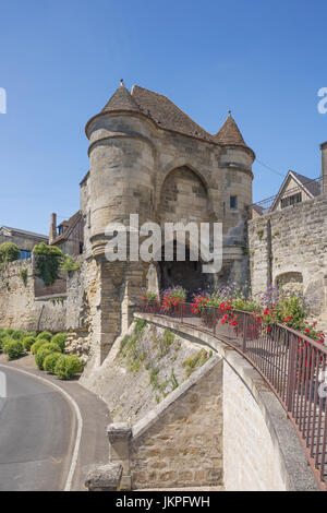 Vista della Porte d'Ardon dal di fuori della città vecchia di Laon Foto Stock