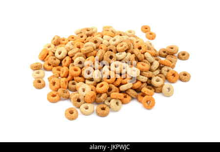 Cerchiature multigrain cereali per la prima colazione - grano, orzo, riso, avena e di granturco -, isolato su sfondo bianco Foto Stock