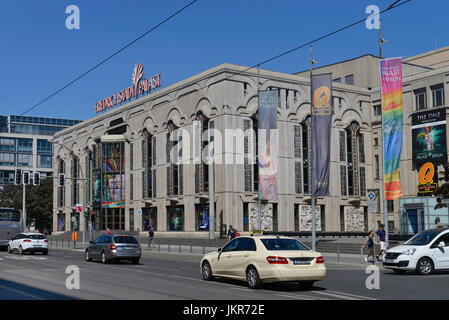 Friedrich il palazzo comunale, Friedrichstrasse, medio, Berlino, Germania, Friedrichstadtpalast, Mitte, Deutschland Foto Stock