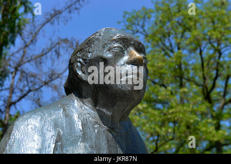 Kaethe Kollwitz monumento, luogo Kollwitz, Prenzlauer montagna, Pankow, Berlino, Germania, Kaethe-Kollwitz-Denkmal, Kollwitzplatz, Prenzlauer Berg, Deuts Foto Stock