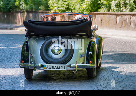 Lviv, Ucraina - 4 giugno 2017:vecchia auto retrò Wanderer W 23 assunzione di partecipazione in gara Leopolis grand prix 2017, Ucraina. Foto Stock