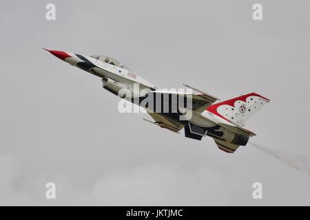 US Air Force Thunderbird F-16 Fighting Falcon Foto Stock
