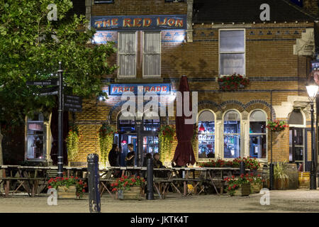 Il Pub Red Lion, speranza square, porto di Weymouth Dorset, Inghilterra, Regno Unito, GB Foto Stock