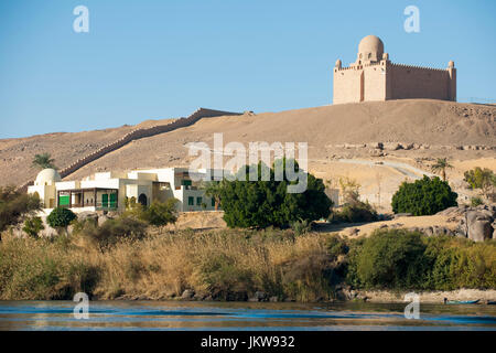 Aegypten ha, Assuan, Mausoleo des Aga Khan am Westufer des Nils Foto Stock