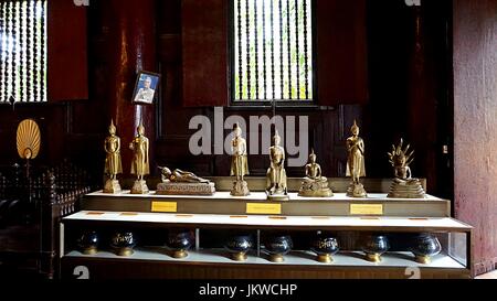 Ogni giorno le immagini del Buddha statue nel tempio thailandese di Chiang Mai, Thailandia. Foto Stock