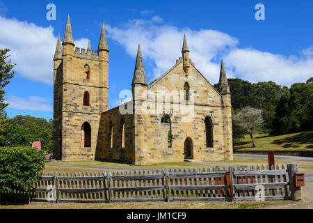 Le rovine della chiesa presso il sito storico di Port Arthur (ex carcerato settlement) sulla Penisola della Tasmania in Tasmania, Australia Foto Stock