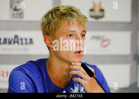 Amburgo, Germania, 25 Luglio 2017: 16 anni giocatore di tennis Rudolf Molleker durante il German Open 2017 presso il Rothenbaum di Amburgo. Credito: Frank Molter/Alamy Live News Foto Stock