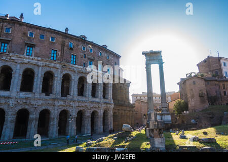 Apolo del tempio e Marcello's Theatre - Incredibile roma, Italia Foto Stock