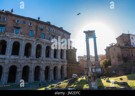 Apolo del tempio e Marcello's Theatre - Incredibile roma, Italia Foto Stock