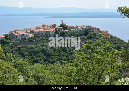 Volosko, Croazia - 17 Giugno 2017 - Città di Beli sull isola di Cres Foto Stock