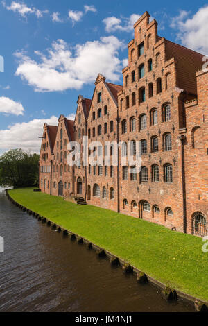 Vecchi magazzini per la importati Luneburg sale, città anseatica di Lubecca, patrimonio mondiale dell UNESCO, Mar Baltico, Schleswig-Holstein, Germania, Europa Foto Stock