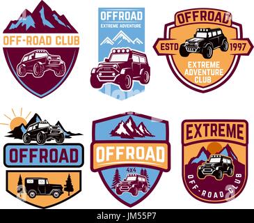 Set di quattro off-road auto suv emblemi. Avventura estrema club. Illustrazione Vettoriale Illustrazione Vettoriale