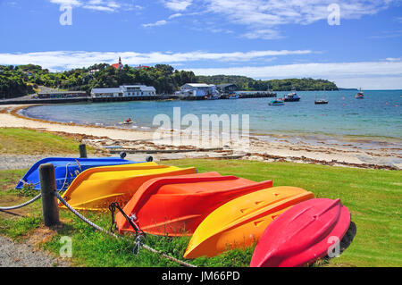 Lungomare di Halfmoon Bay, Oban, Stewart Island (Rakiura), regione di Southland, Nuova Zelanda Foto Stock