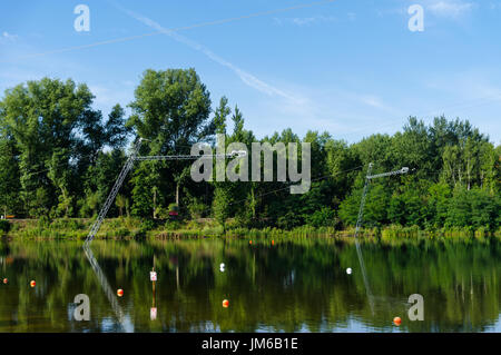 Cavo di tralicci di sci / la zona di scia Stawiki in Sosnowiec, Polonia Foto Stock