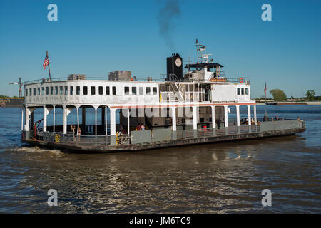 Il Algeri traghetto sul fiume Mississippi, a New Orleans. Foto Stock