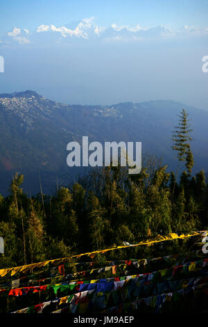 Vista dalla collina della tigre verso Kangchendzonga, Darjeeling, West Bengal, India Foto Stock