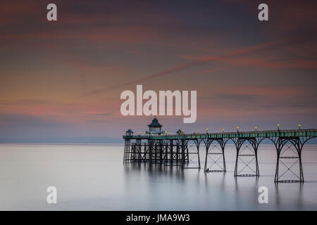 Grado 1 elencati molo vittoriano, Clevedon, North Somerset, Regno Unito Foto Stock