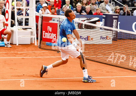 Amburgo, Germania, 27 Luglio 2017: tedesco giocatore di tennis Philipp KOHLSCHREIBER: risultati nei in azione durante la sua seconda manche la vittoria contro Gilles Simon (FRA) durante il German Open 2017 a Amburgo Rothenbaum. Credito: Frank Molter/Alamy Live News Foto Stock