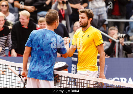 Amburgo, Germania, 27 Luglio 2017: tedesco giocatore di tennis Philipp KOHLSCHREIBER: risultati nei in azione durante la sua seconda manche la vittoria contro Gilles Simon (FRA) durante il German Open 2017 a Amburgo Rothenbaum. Credito: Frank Molter/Alamy Live News Foto Stock