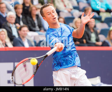 Amburgo, Germania. 27 Luglio, 2017. Philipp KOHLSCHREIBER: risultati nei di Germania giocando contro G.Simon della Francia in uomini singoli presso il Tennis ATP-Tour Open di Germania ad Amburgo, Germania, 27 luglio 2017. Foto: Daniel Bockwoldt/dpa/Alamy Live News Foto Stock